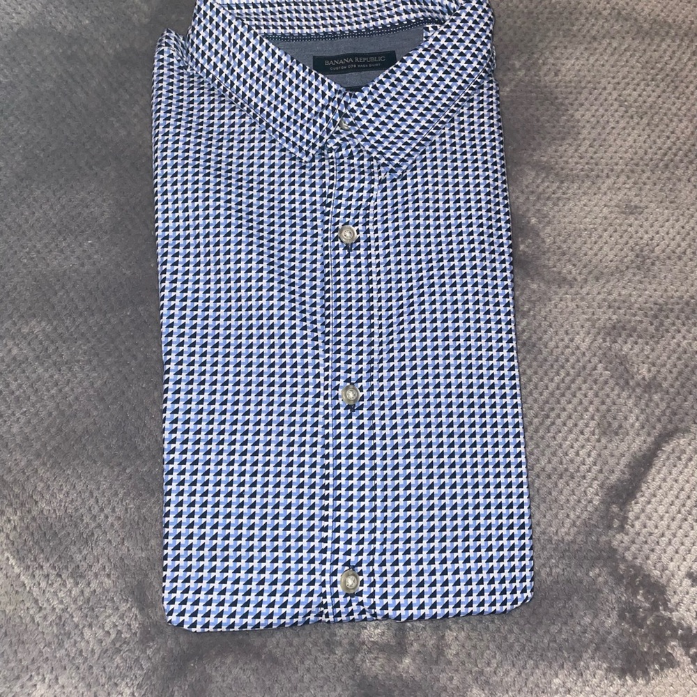 Banana Republic Navy and White Checkered Shirt